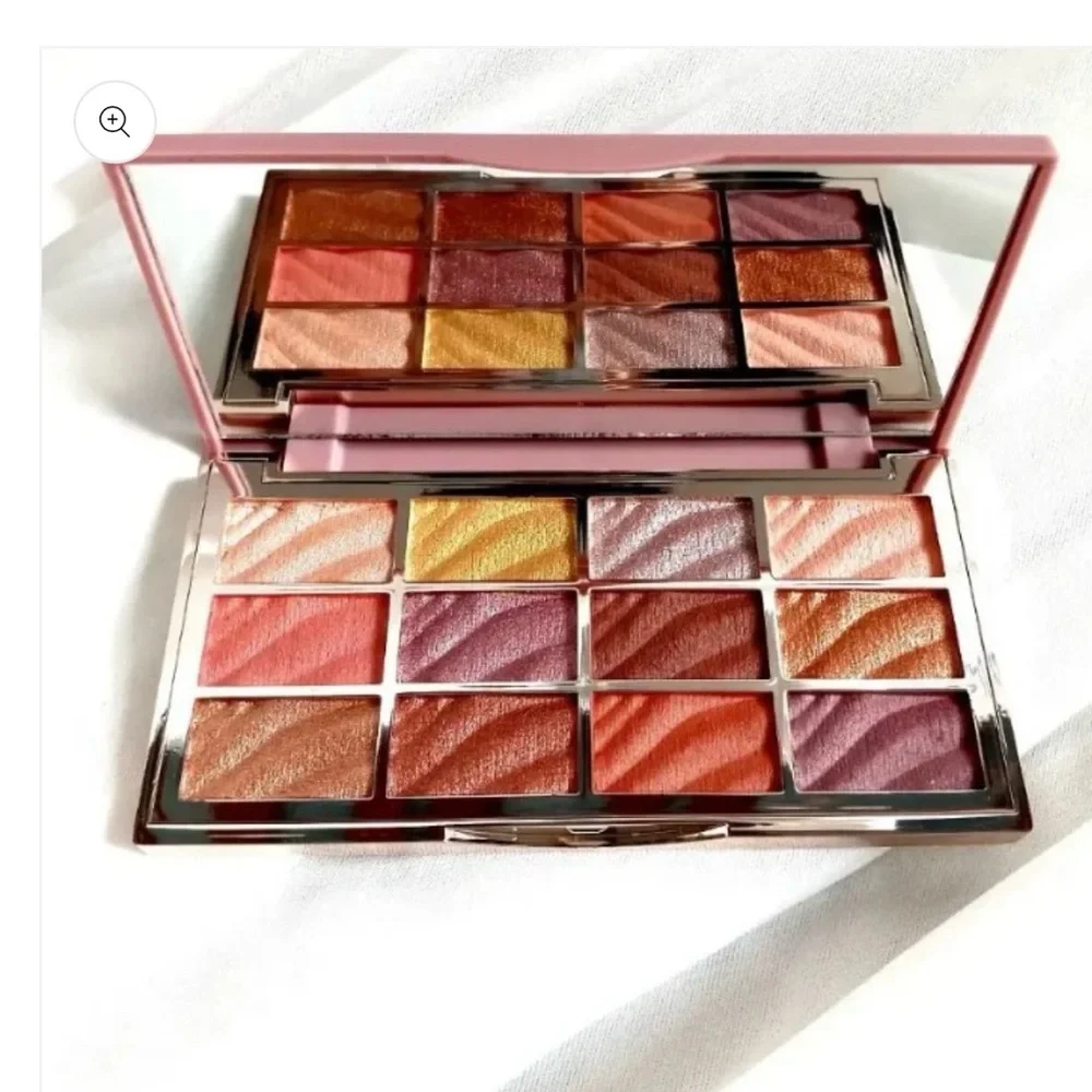 Ciate London The Velvet Eyeshadow Palette, 12 pan compact with mirror